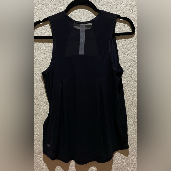 NWT Lululemon Sculpt Tank in Black Mesh Back Detail, Size 4 - Picture 4 of 7